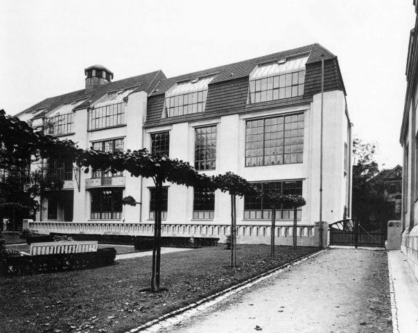 PRIMERA SEDE BAUHAUS